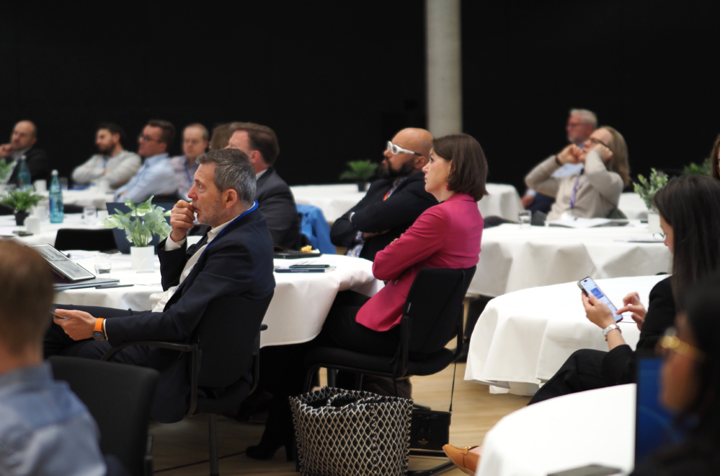Teilnehmende hören einen Vortrag bei der Spring Servitization Conference 2026